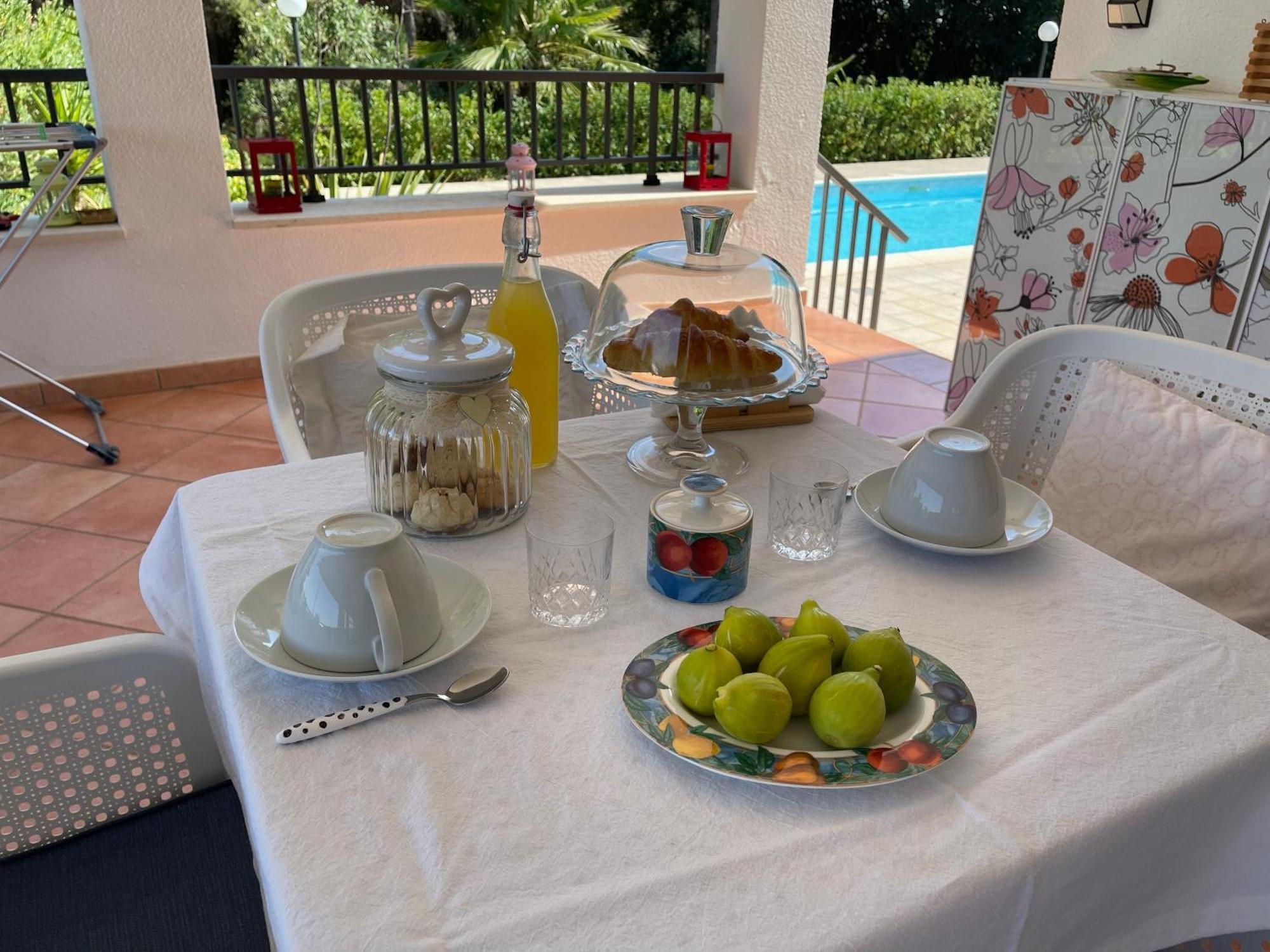 Da Ksenia Hotell Ceglie Messapica Exteriör bild
